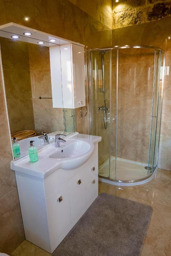 Sant Anton Tal-Qabbieza Farmhouse Kercem Luaran gambar