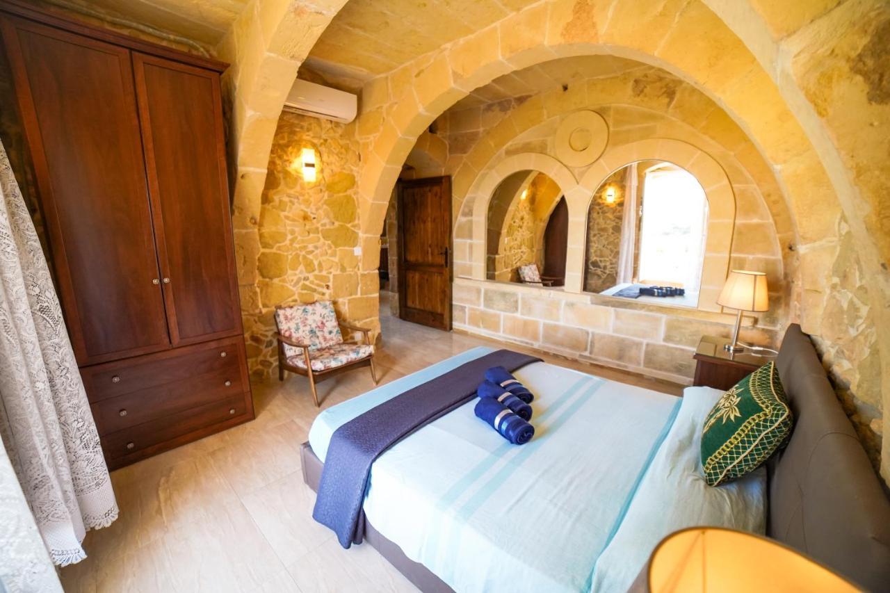 Sant Anton Tal-Qabbieza Farmhouse Kercem Luaran gambar