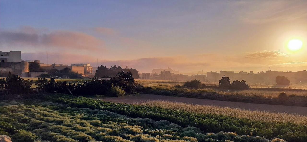 Sant Anton Tal-Qabbieza Farmhouse Kercem Luaran gambar